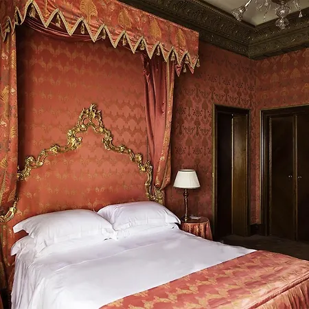 Bauer Il Palazzo Hotell 5*