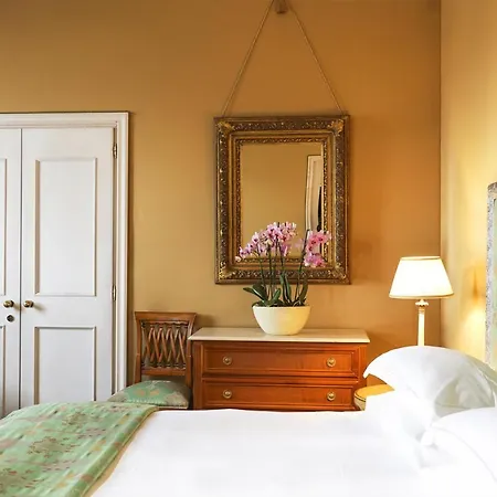 Bauer Il Palazzo Hotell